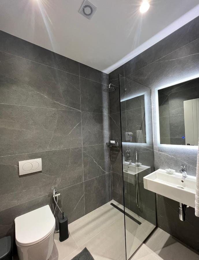 Astoria Rooms Sarandë 外观 照片
