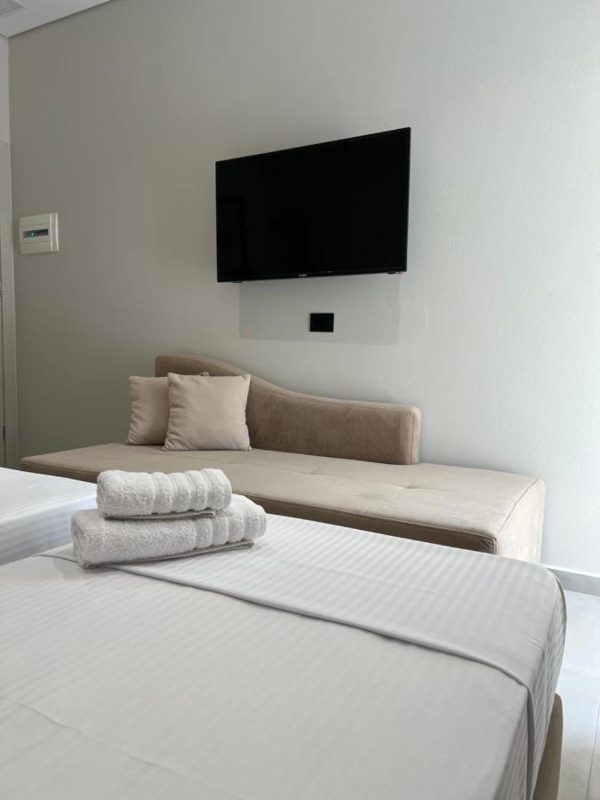 Astoria Rooms Sarandë 外观 照片